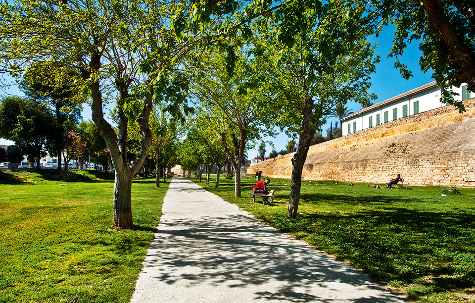 lefkosia-020-wall-park-242