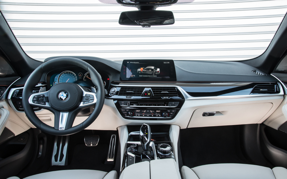 p90252662_highres_the-new-bmw-5-series