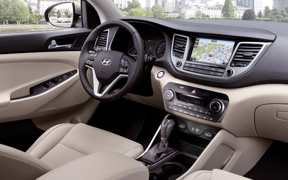 all-new-tucson-interior-white-sand