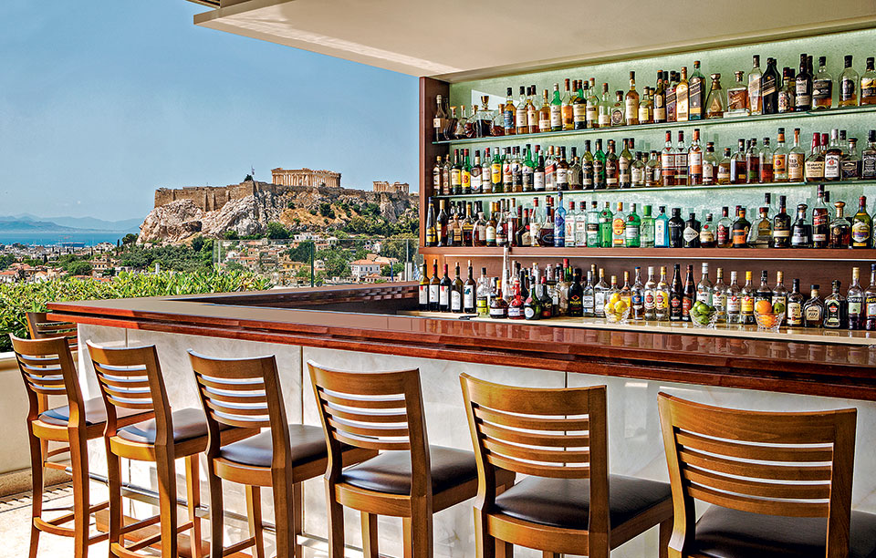 lux101re-170018-gb-roof-garden-bar-day-view-high