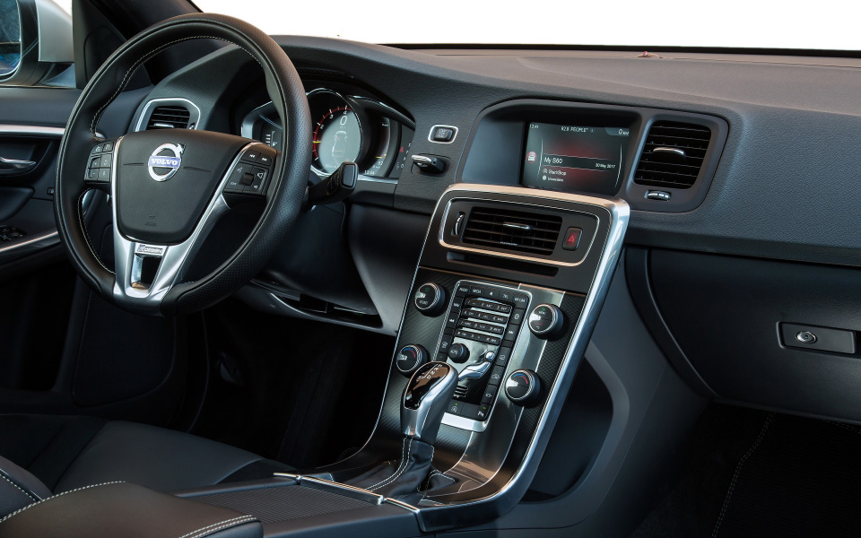 volvo-s60-t3-15-auto_6-1