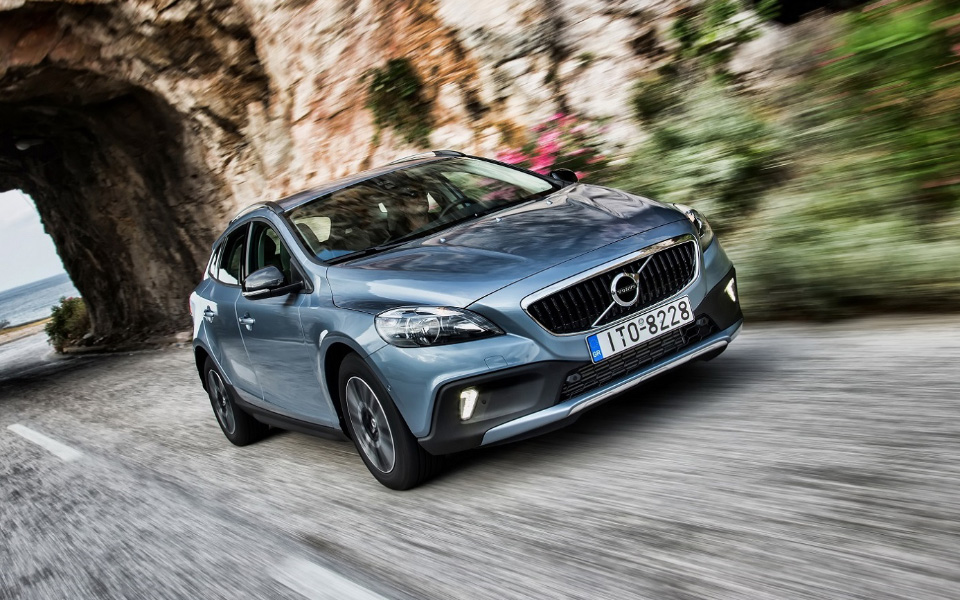 v40-cross-country-t3-15-auto_4