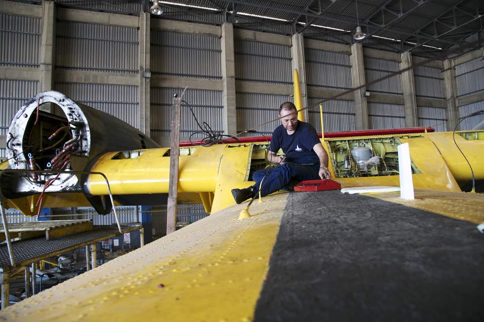 Πατέρας και γιος στα ίδια Canadair-3