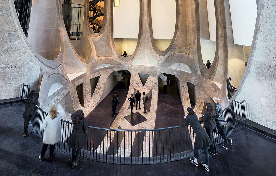 776_4_hr_zeitzmocaa_heatherwickstudio_credit_iwan-baan_atrium