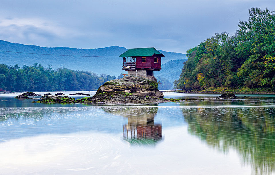 drina-river-house-shutterstock_338262623