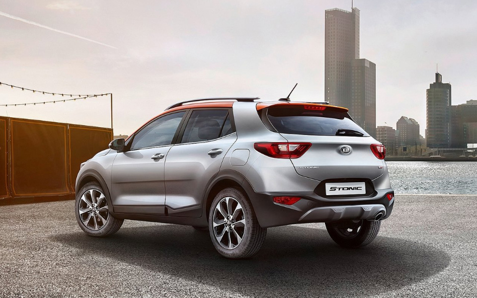 kia-stonic-2018-1600-03