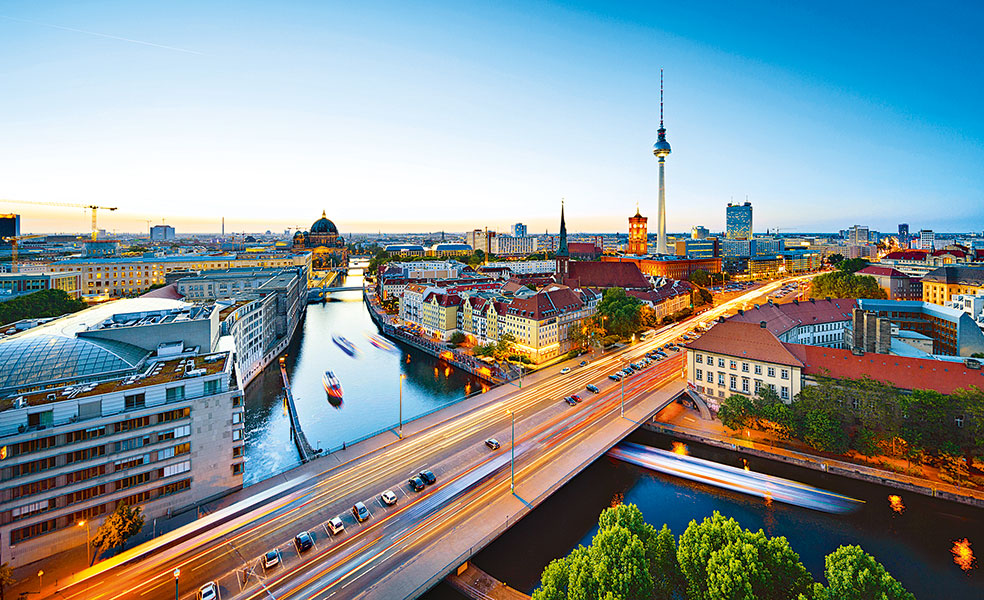 gettyimages-562110653---rf-medium-