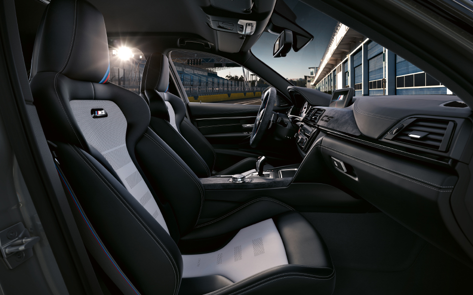 p90283543_highres_the-bmw-m3-cs