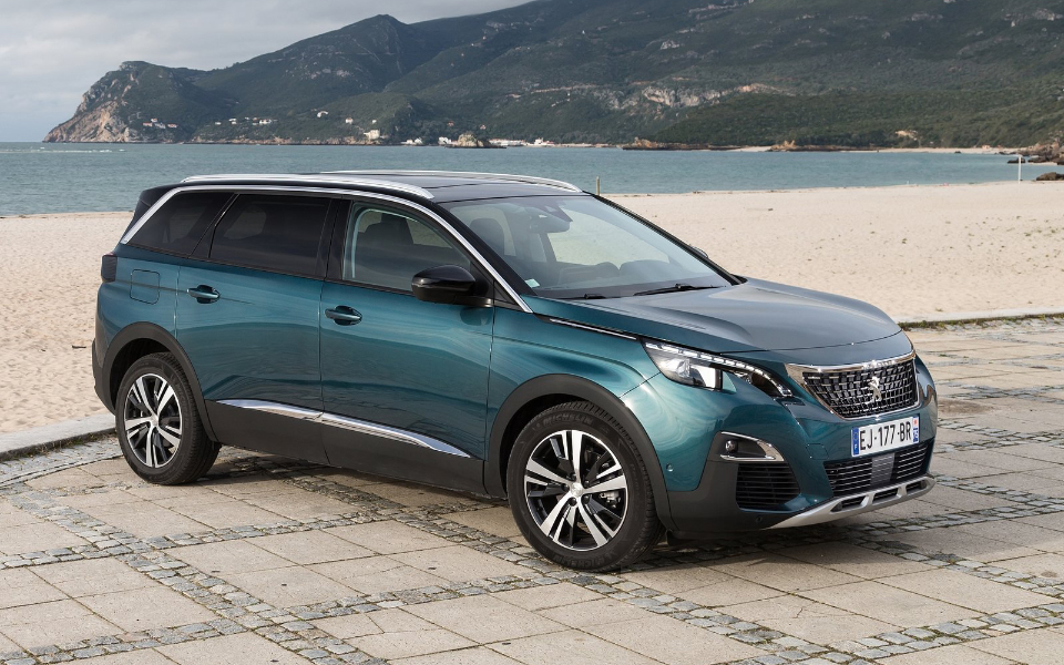 peugeot-5008-2017-1600-03