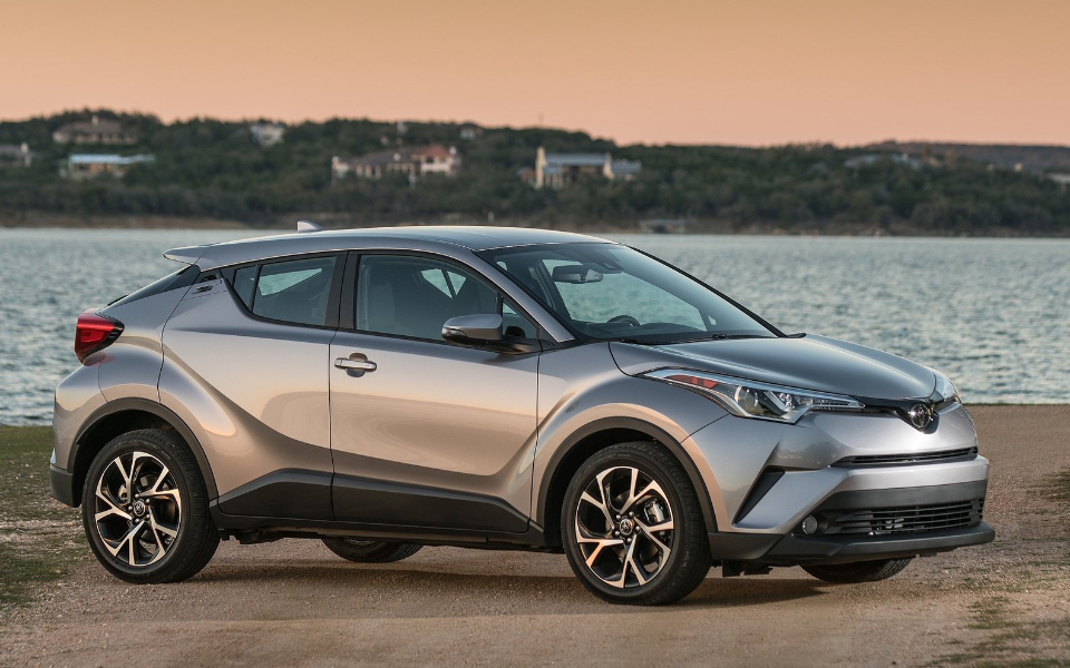 toyota-c-hr_us-version-2018-1600-01