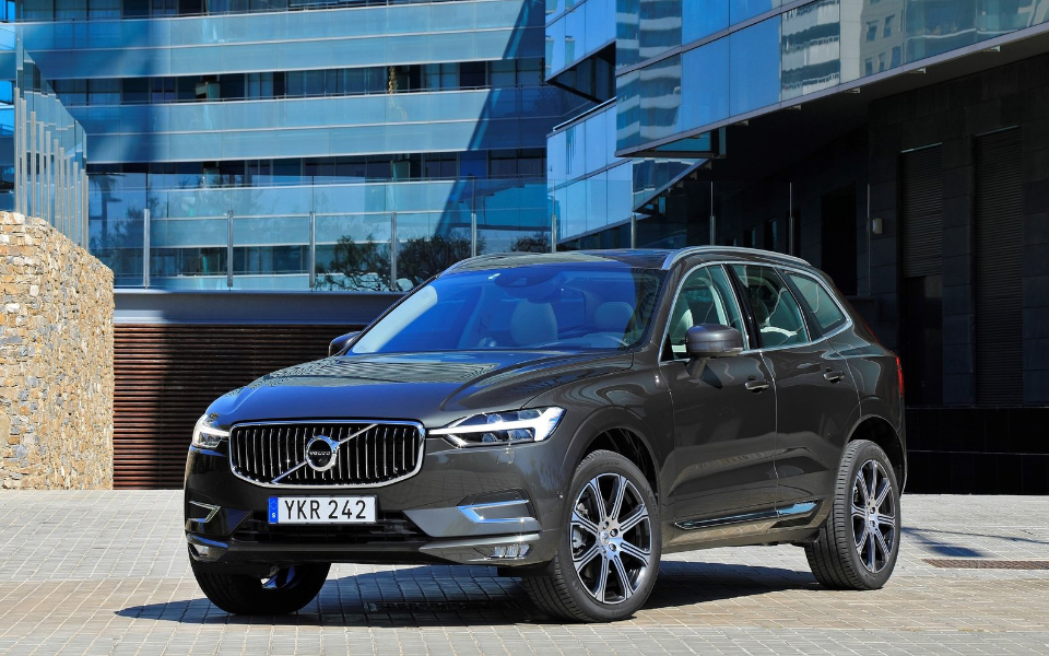 volvo-xc60-2018-1600-03