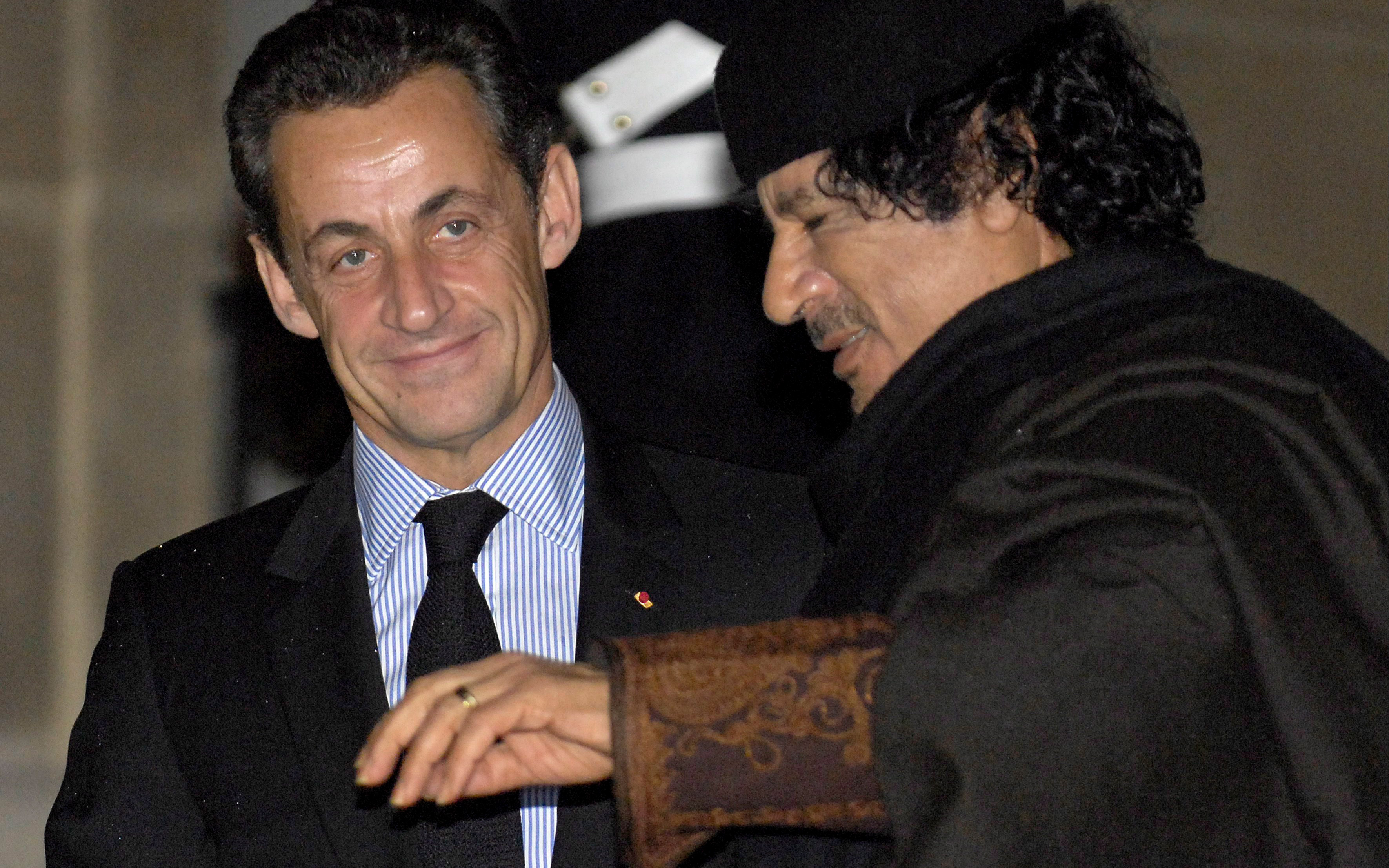 sarkozy-gaddafi2