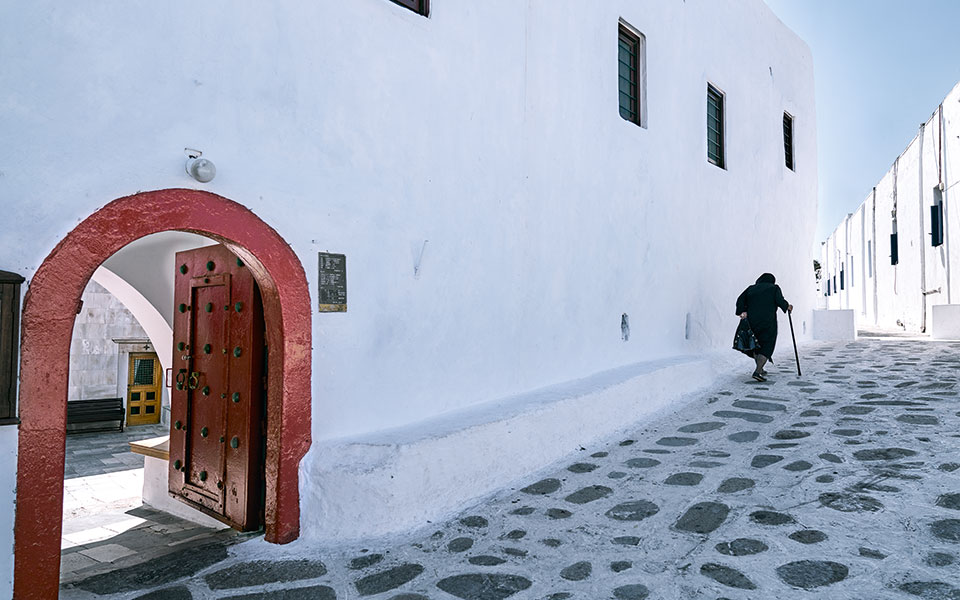 mykonos--tourliani-monastery-in-ano-mera