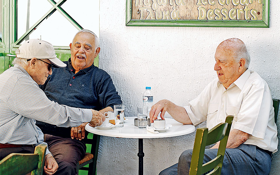 andros---chora---plateia