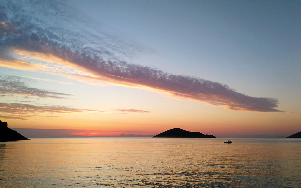 leros-sunset-heinrich-hall-peter-sommer-travels