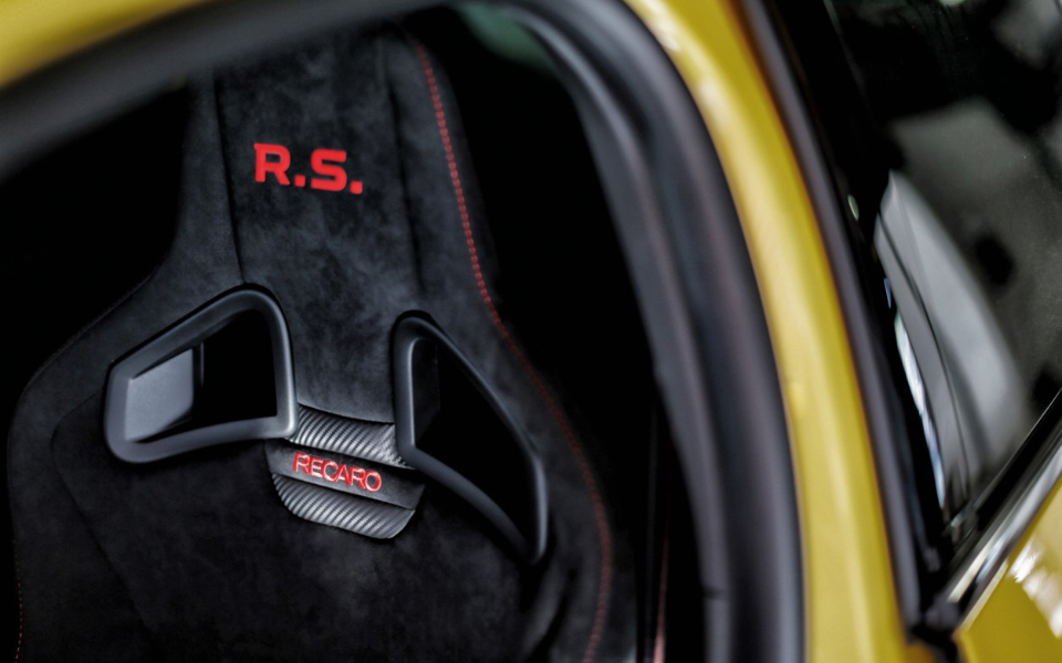 21214158_2018_-_new_renault_m_gane_r_s_trophy