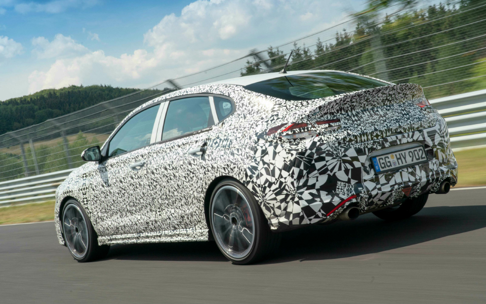 hyundai_i30_fastback_n_rear-1