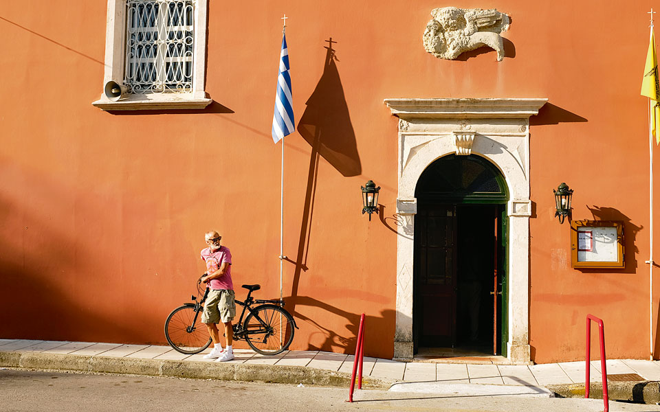 odos--mitropolitou-athanasiou