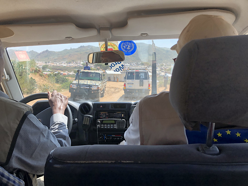 Πρόσφυγες μέσα στην πατρίδα τους-5