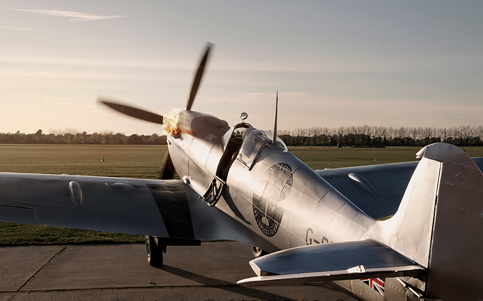 iwc-spitfire-thelongestflight-747705