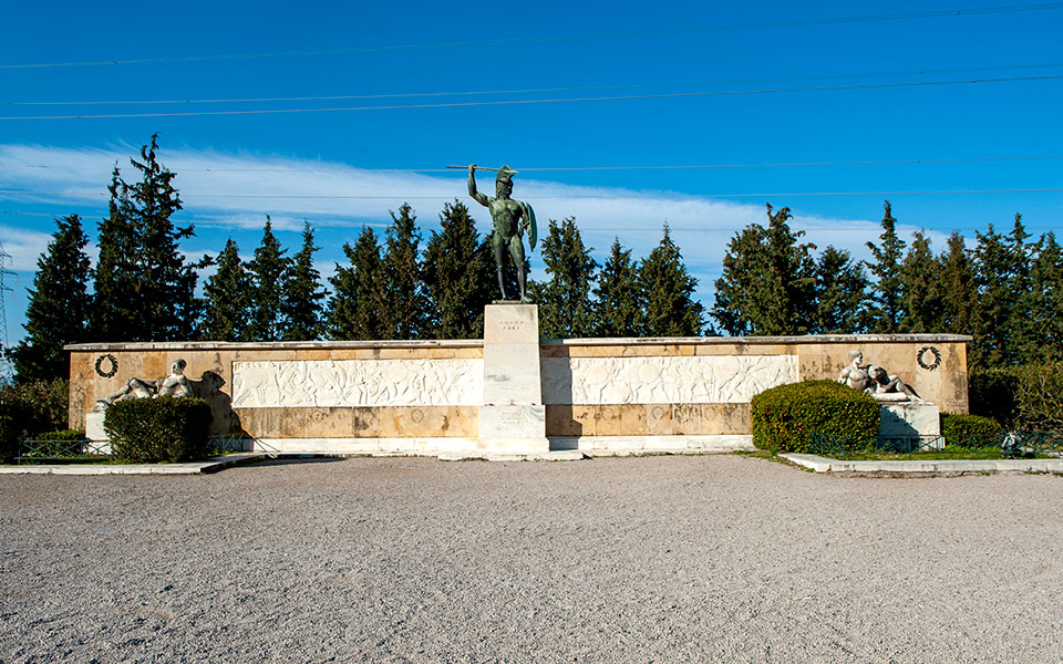thermopyles-mnimeio-leonida-_gd14904