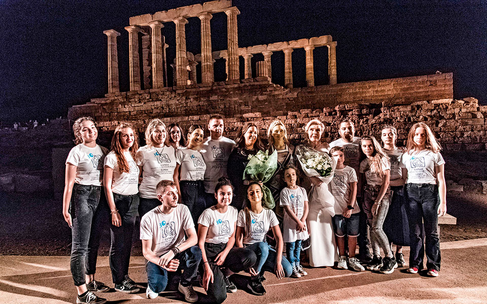 mary_katrantzou_summer2020_58