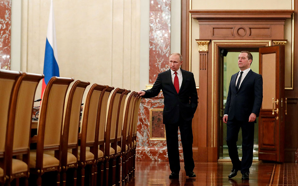 2020-01-15t135219z_1617014295_rc2dge902t89_rtrmadp_5_russia-politics-government