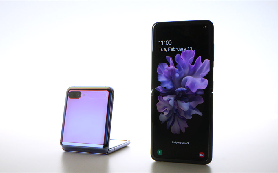 01_galaxyzflip_design_lifestyle_image