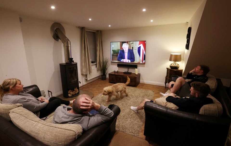 2020-03-23t204652z_1188587115_rc2wpf9untrm_rtrmadp_3_health-coronavirus-britain-1