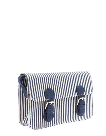 Νavy look: H απόλυτη τάση του καλοκαιριού-2