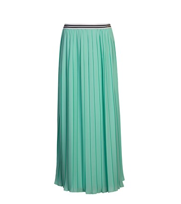 Θηλυκές και όμορφες εμφανίσεις με τις πιο stylish maxi φούστες-1