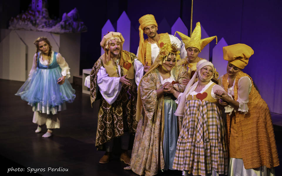 Προσκλήσεις για θέατρο στους «Ερευνητές»-2