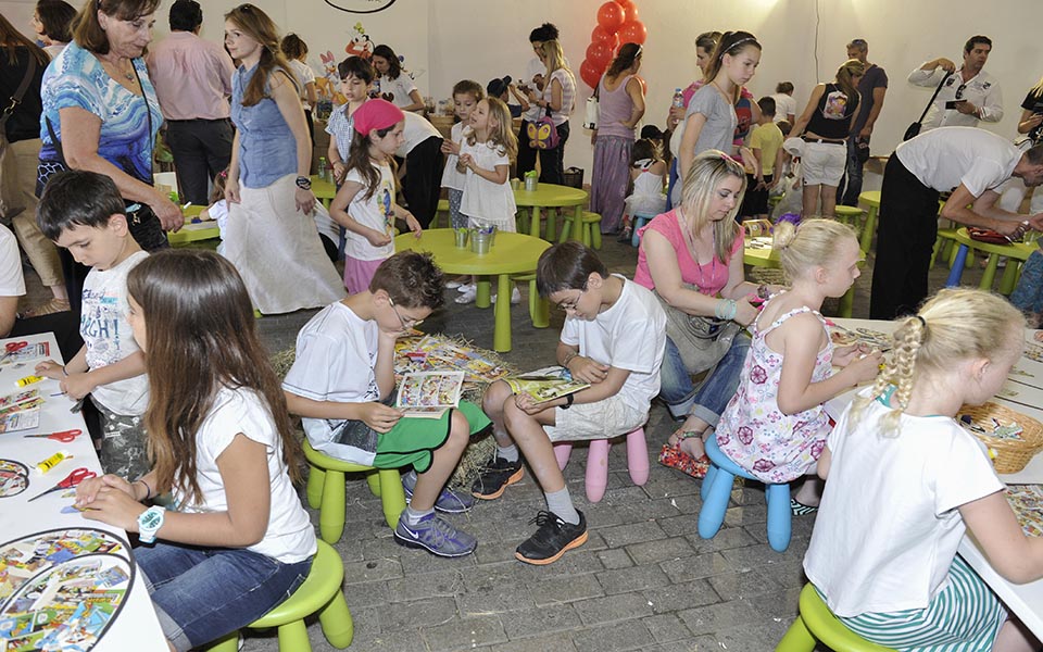 Το σχολείο έκλεισε,  ρίξτε το στο διάβασμα!-3