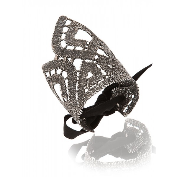 Statement βραχιόλια: Το αξεσουάρ που θα απογειώσει την εμφάνισή σας!-2