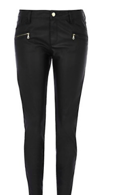 Total black outfit: γιατί το μαύρο είναι διαχρονικό-2