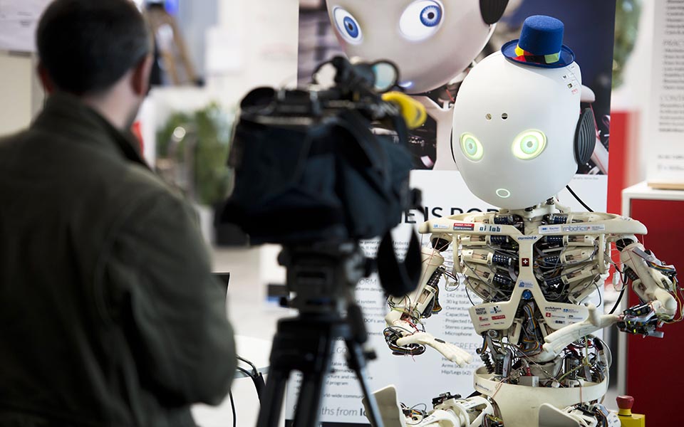 «Ρομποτική» πραγματικότητα-3