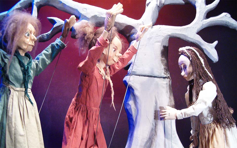 Διαγωνισμός «Οι Υπερέξι» και προσκλήσεις για κουκλοθέατρο στους Ερευνητές-2