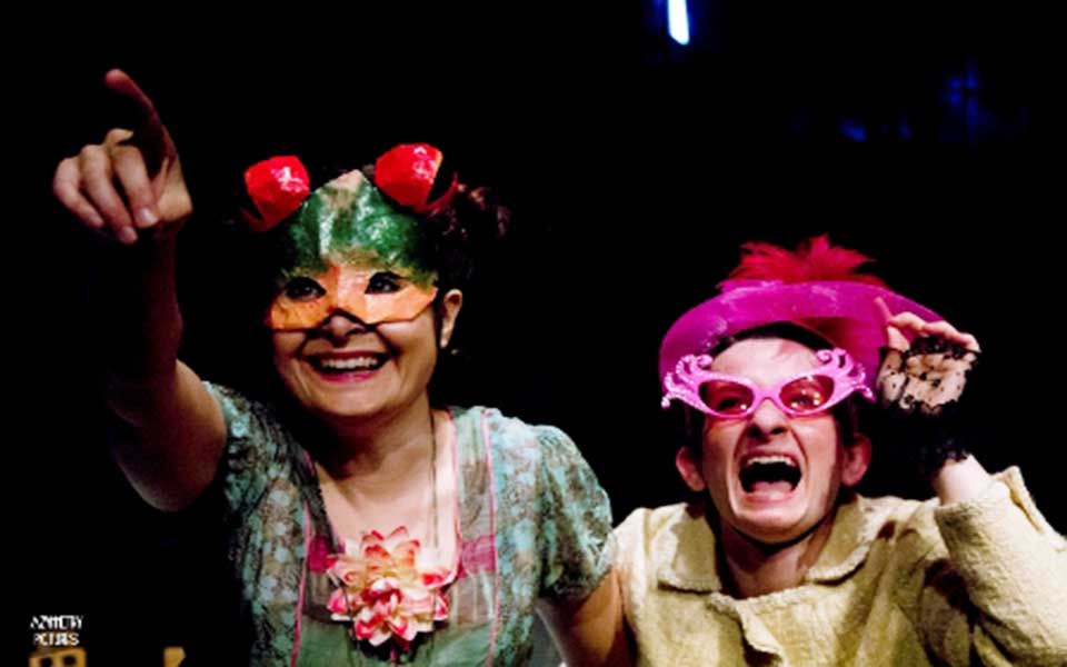 Προσκλήσεις για θέατρο και διαγωνισμός στους «Ερευνητές»-4