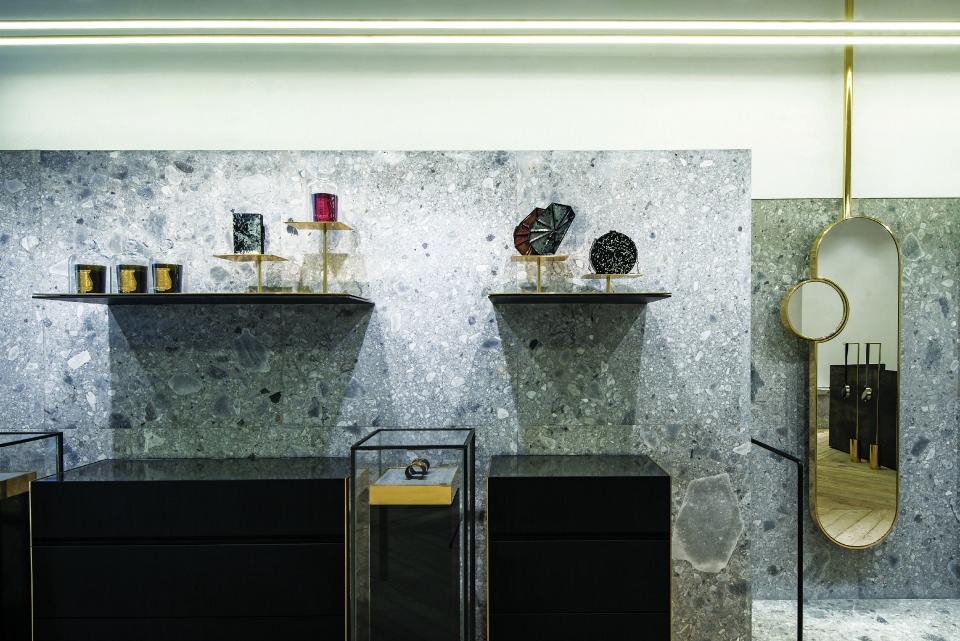 Ιλεάνα Μακρή: Η μαγική γκαλερί της-1