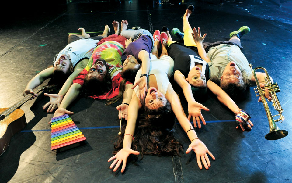 Προσκλήσεις για εργαστήρια και θέατρο-1