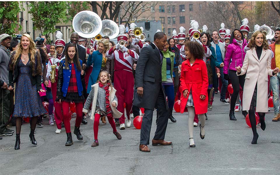 Σινεμά: Annie, οικογένεια, το καλύτερο δώρο-1