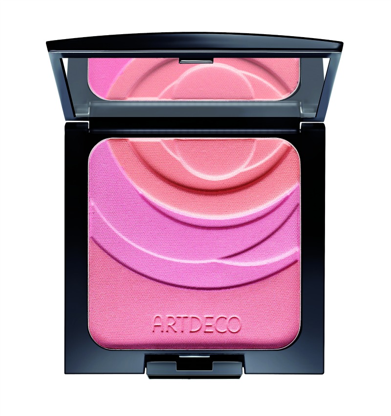 Ζεστές πινελιές: Τα νέα ρουζ που διεκδικούν θέση στο νεσεσέρ μας-4