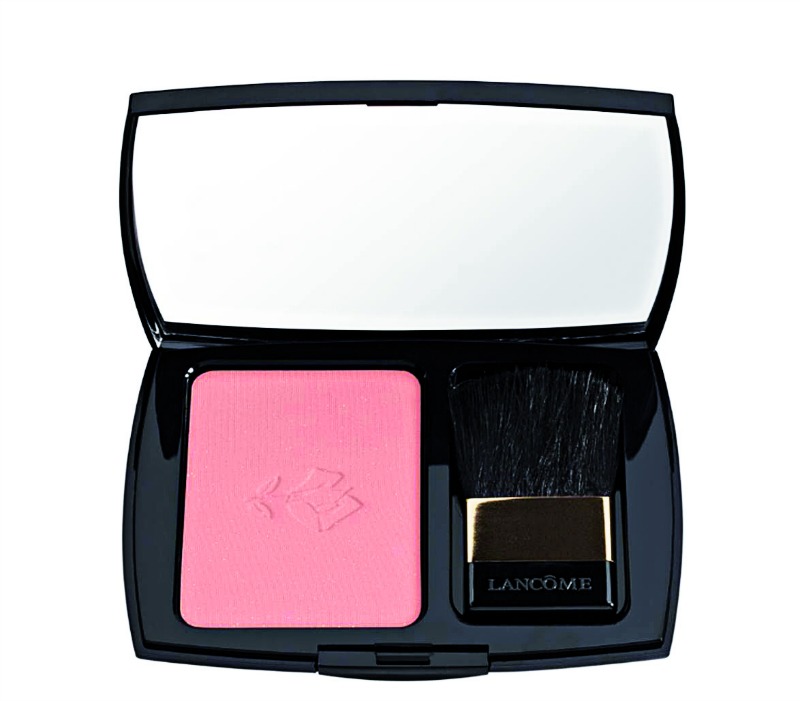 Ζεστές πινελιές: Τα νέα ρουζ που διεκδικούν θέση στο νεσεσέρ μας-7