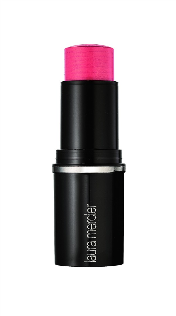 Ζεστές πινελιές: Τα νέα ρουζ που διεκδικούν θέση στο νεσεσέρ μας-2