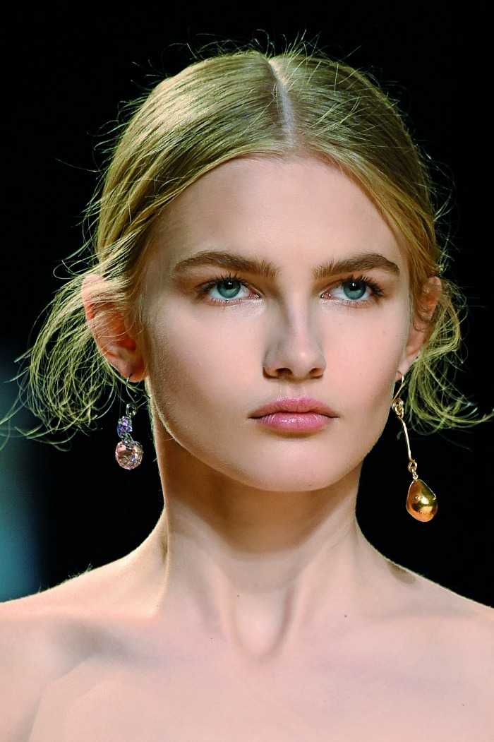 Νέα κόλπα: Styling και αξεσουάρ που δίνουν το στίγμα της σεζόν-4