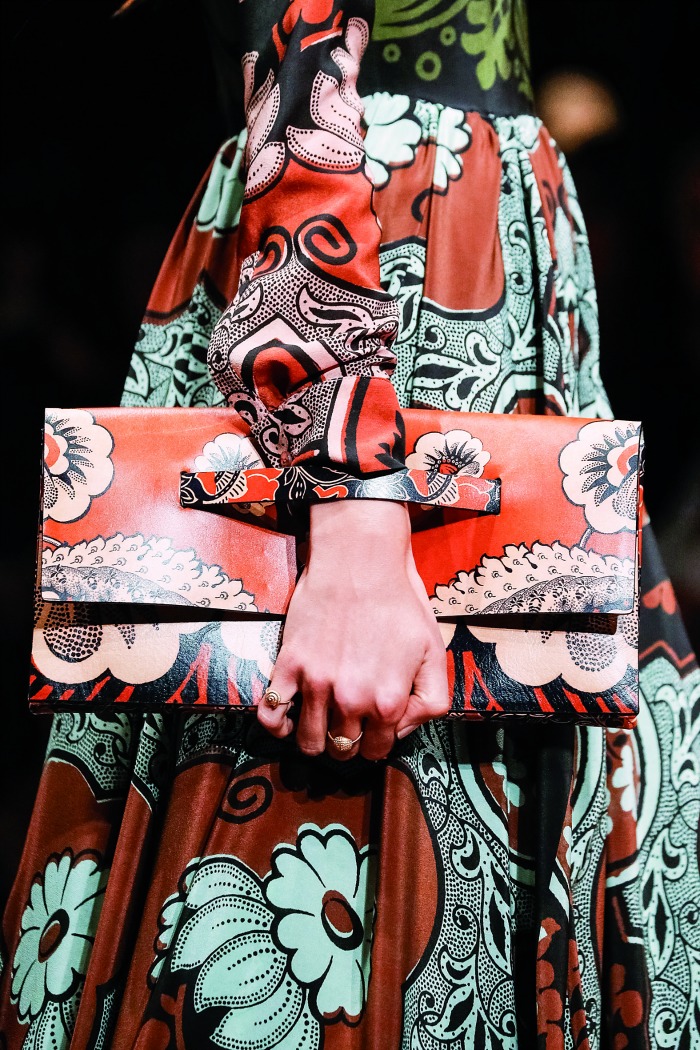 Νέα κόλπα: Styling και αξεσουάρ που δίνουν το στίγμα της σεζόν-10