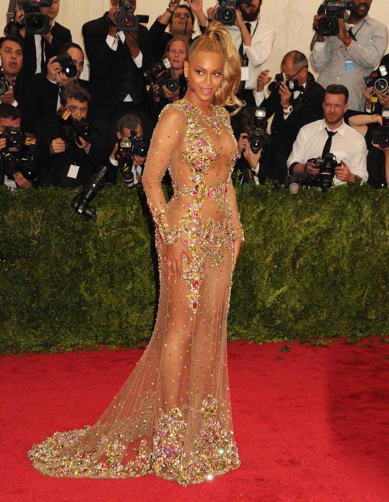 MET Gala 2015: Τα εντυπωσιακά looks στο κόκκινο χαλί-5