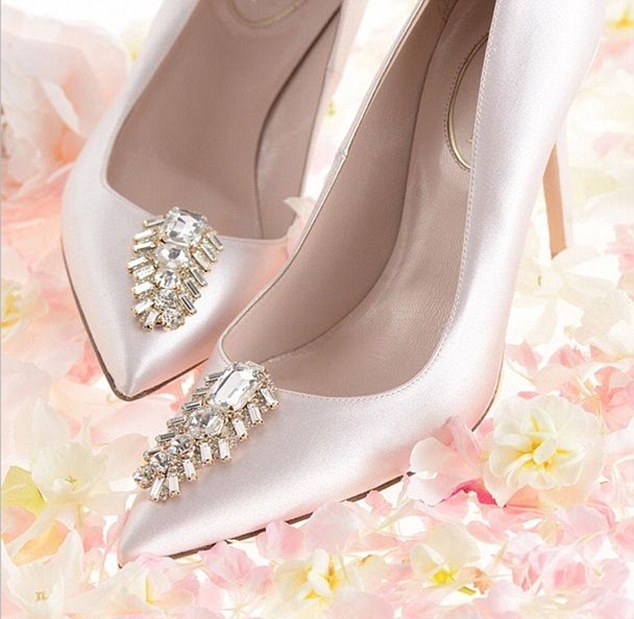 Sarah Jessica Parker: Η νέα της συλλογή με νυφικά παπούτσια-2