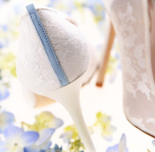 Sarah Jessica Parker: Η νέα της συλλογή με νυφικά παπούτσια-3