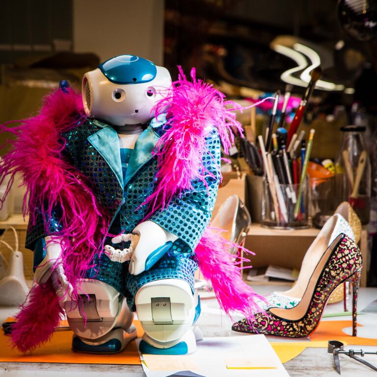 Ρομπότ με Louboutins-2